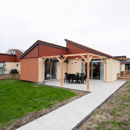 Pet-friendly Rural Escape, Cleaning Included Holiday home Zevenhuizen (Zuidplas)