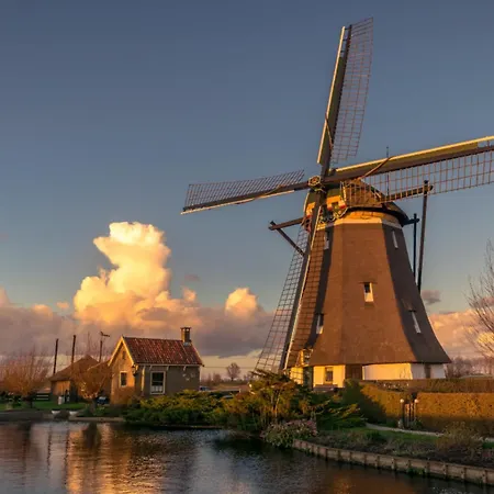 Pet-friendly Rural Escape, Cleaning Included * Zevenhuizen (Zuidplas)