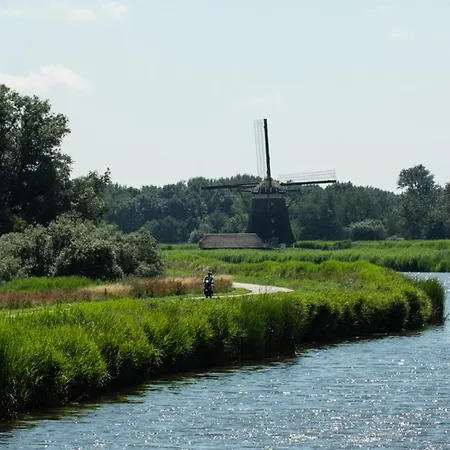 Pet-friendly Rural Escape, Cleaning Included Zevenhuizen (Zuidplas)